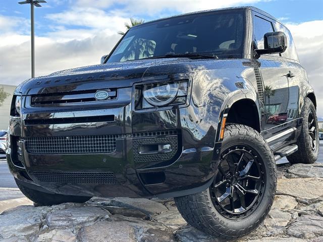 2023 Land Rover Defender 90 V8