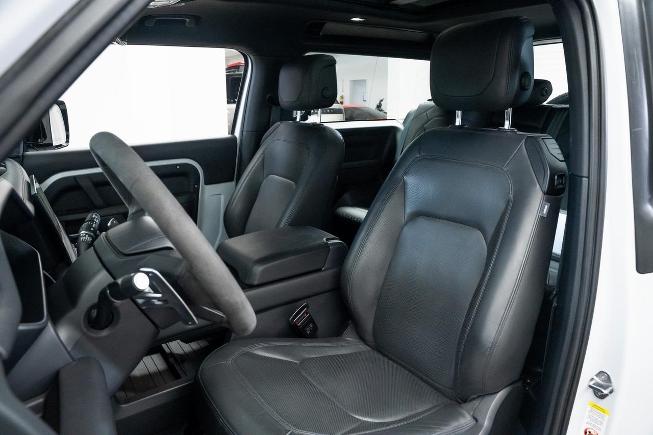 2023 Land Rover Defender 90 V8 Vented Seats Extended Black Exterior Package Portland OR