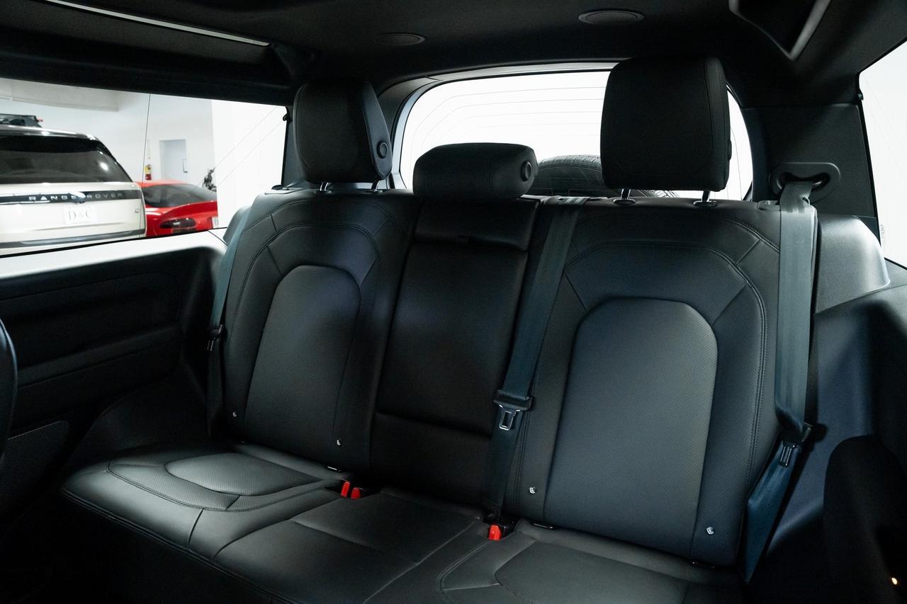 2023 Land Rover Defender 90 V8 Vented Seats Extended Black Exterior Package Portland OR
