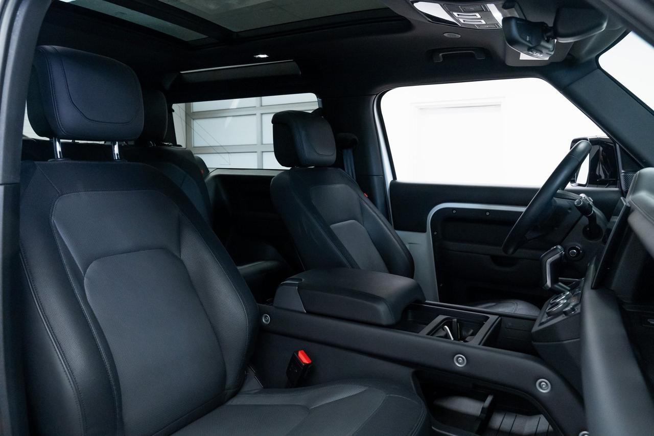 2023 Land Rover Defender 90 X-Dynamic SE Vented Seats Meridian Audio Panoramic Moonroof Portland OR