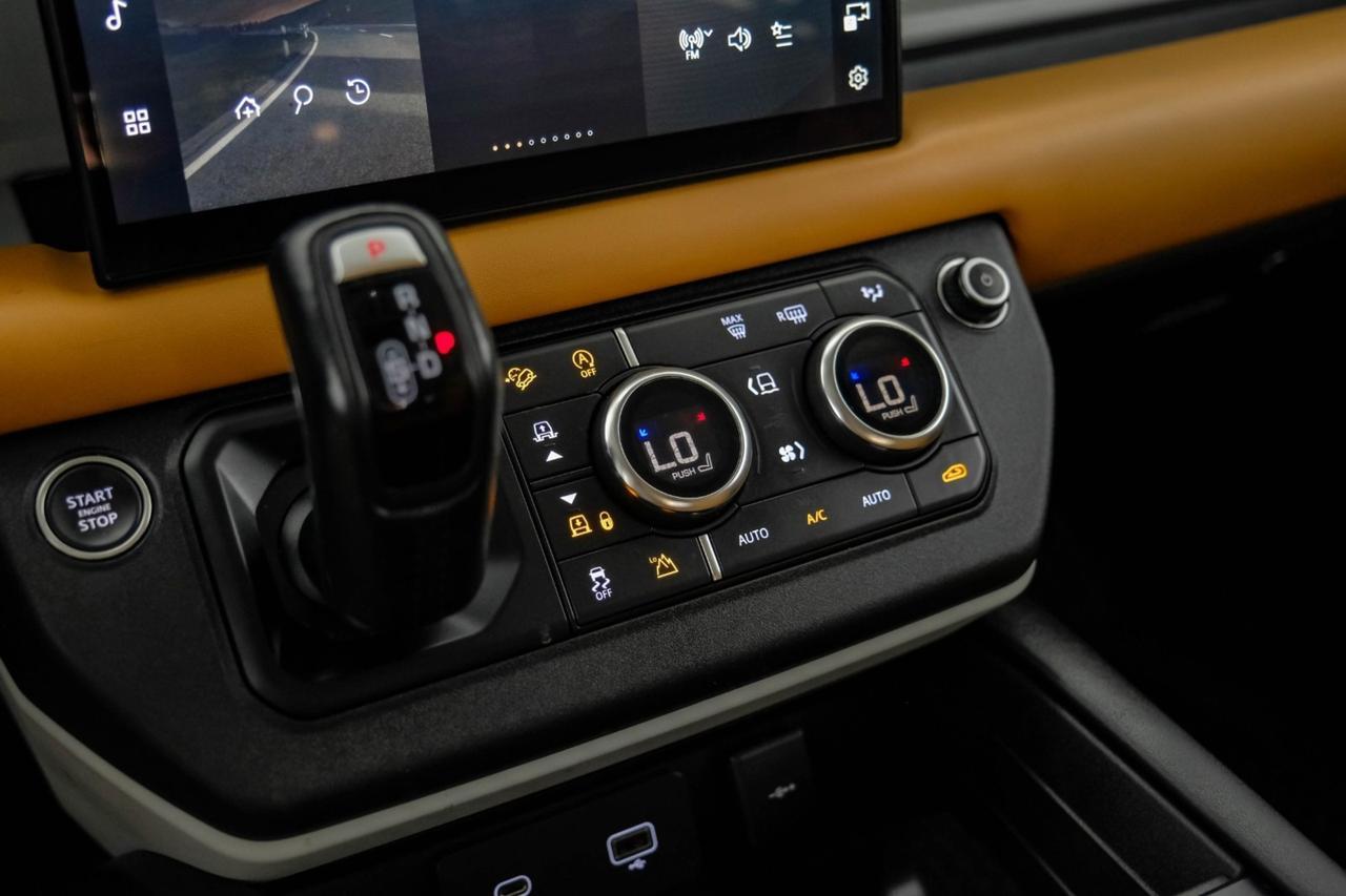 2023 Land Rover Defender S AWD BLIND SPOT ASSIST LANE KEEP ASSIST EMERGENCY BRAKING NAVIG Carrollton TX