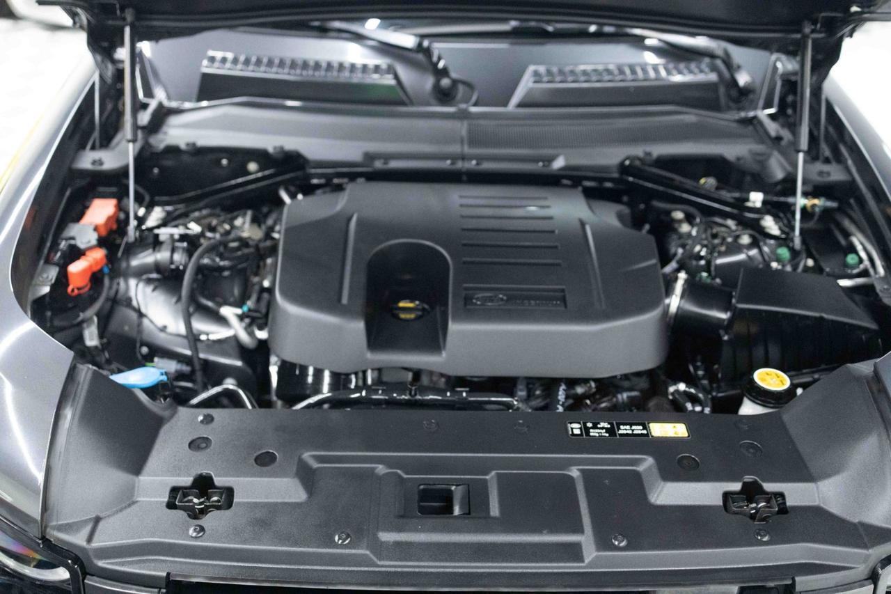 2023 Land Rover Defender SE Marietta GA