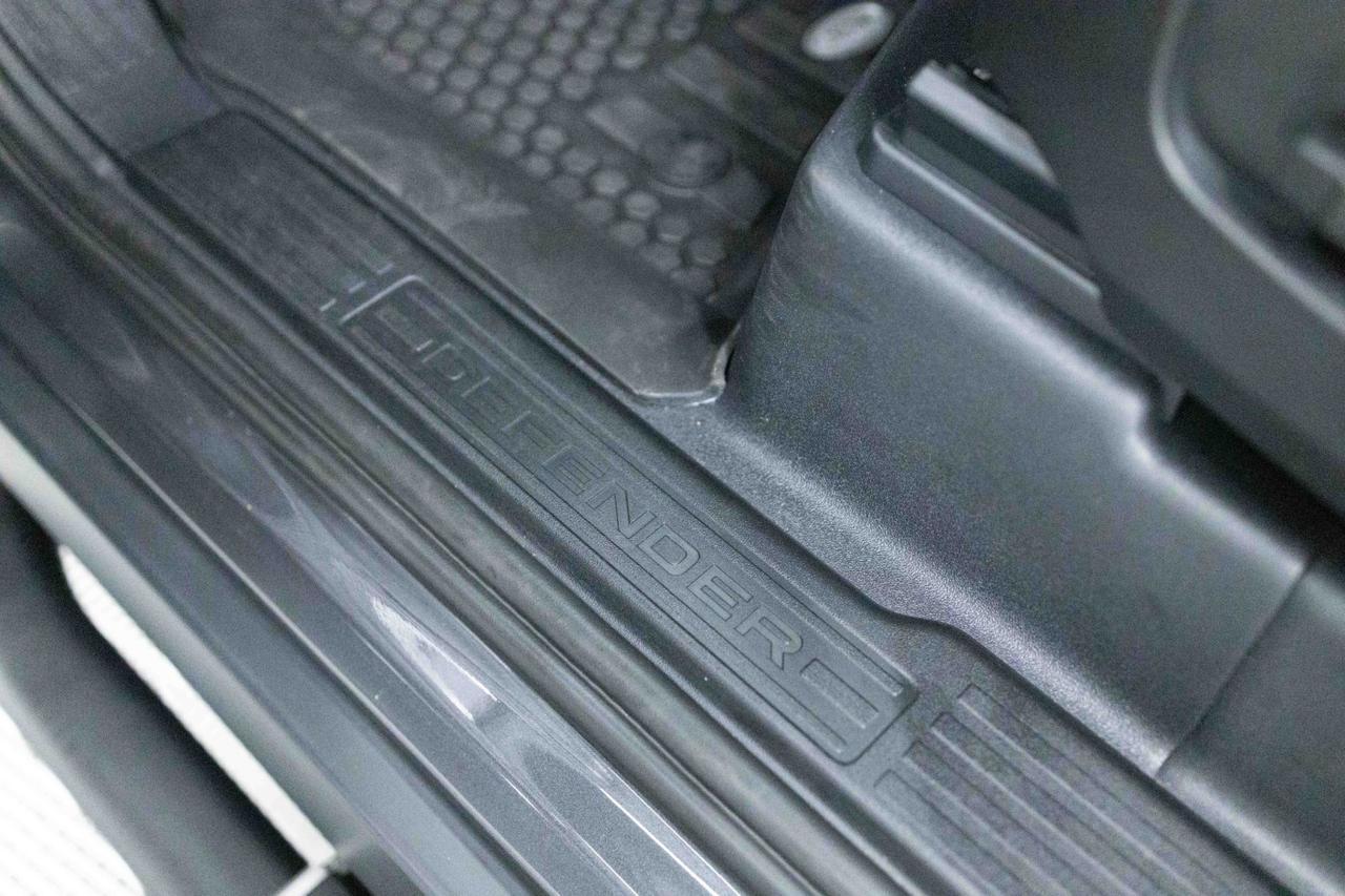 2023 Land Rover Defender SE Marietta GA