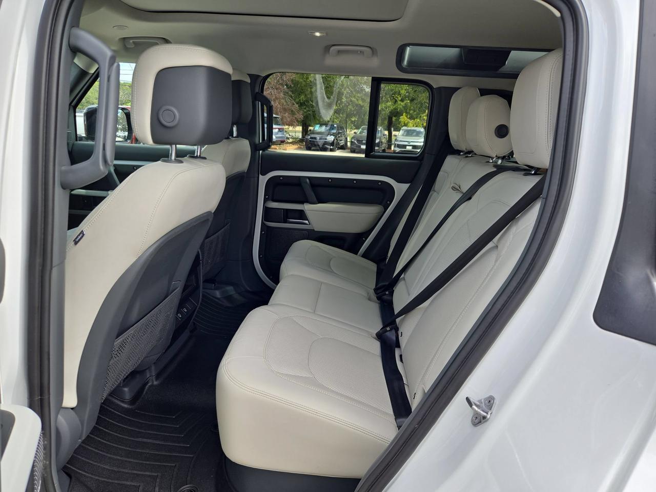 2023 Land Rover Defender SE San Antonio TX