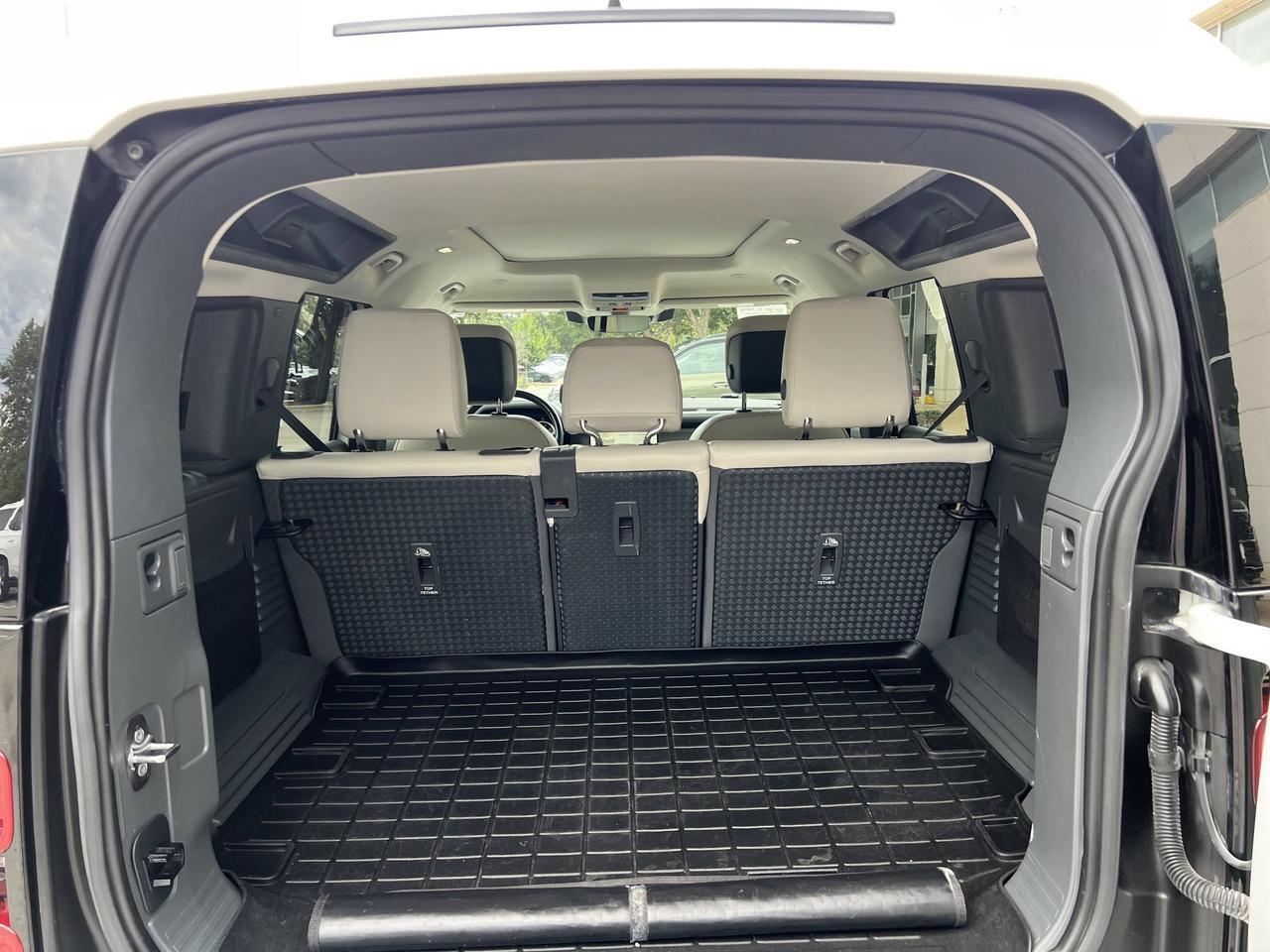 2023 Land Rover Defender SE San Antonio TX