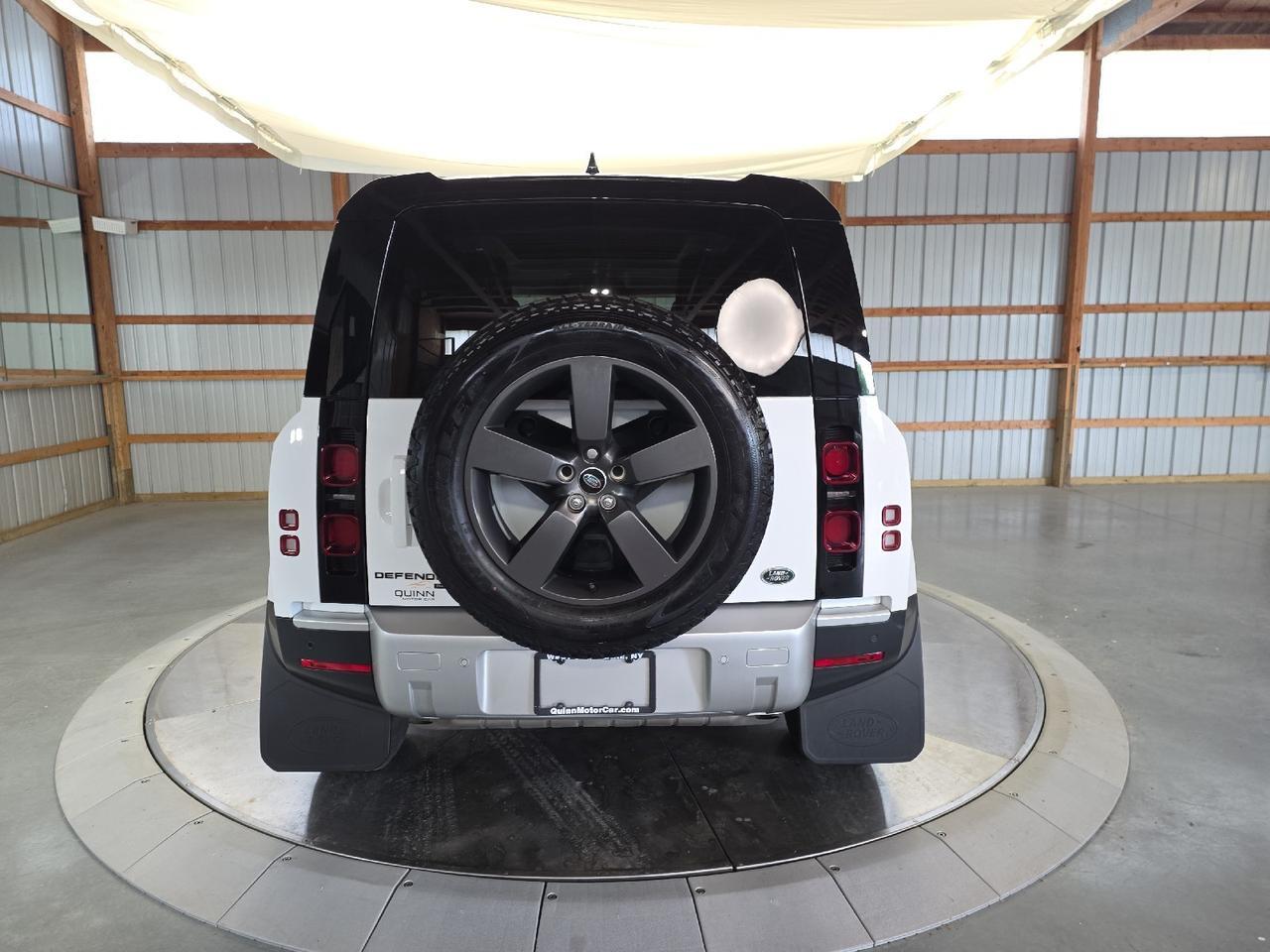 2023 Land Rover Defender SE