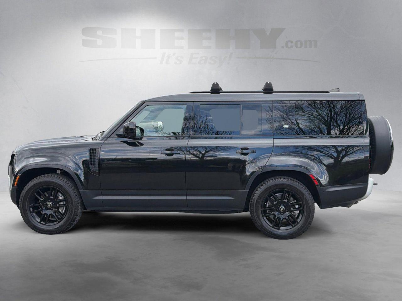 2023 Land Rover Defender SE Hagerstown MD