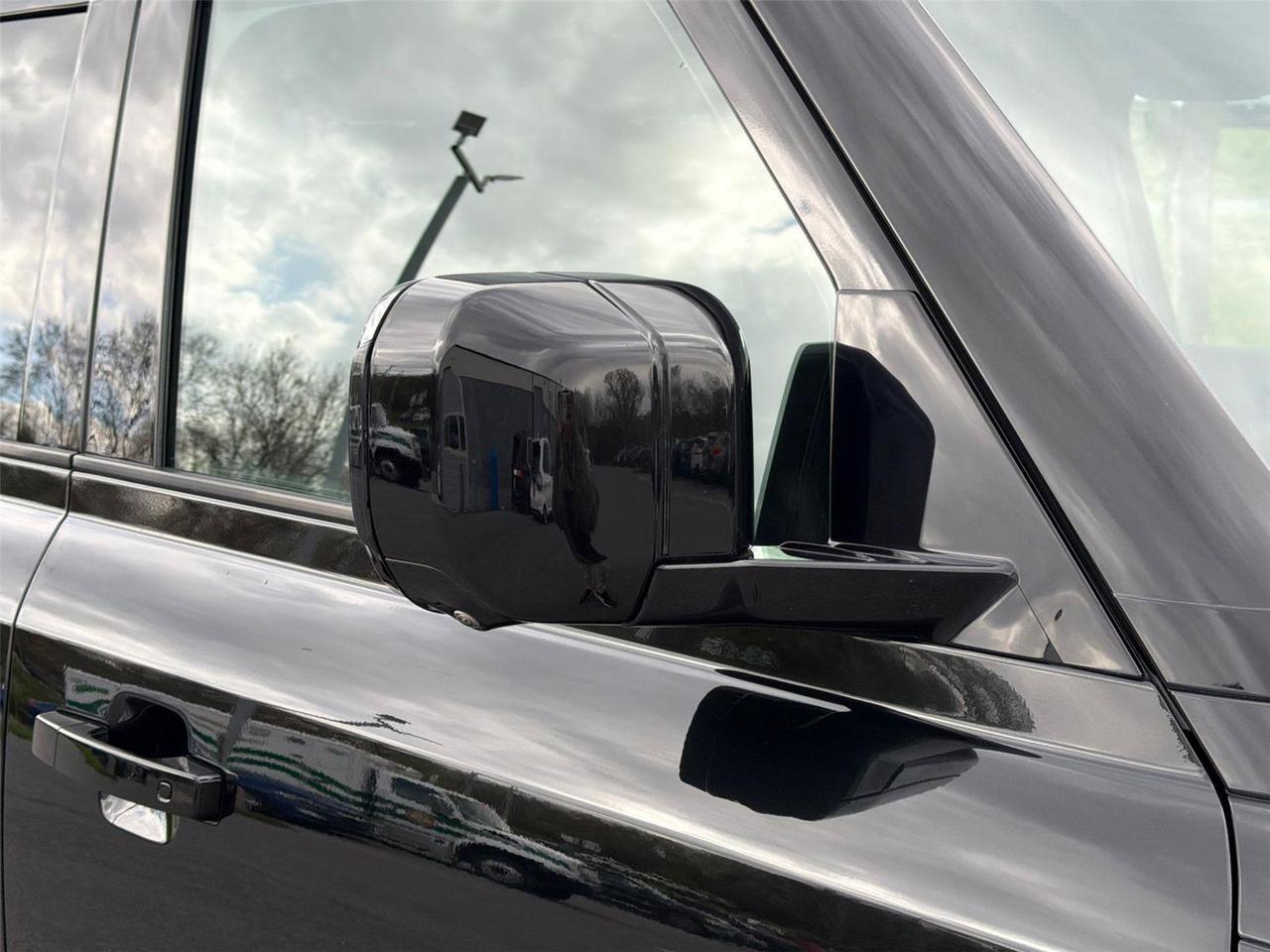 2023 Land Rover Defender SE Hagerstown MD