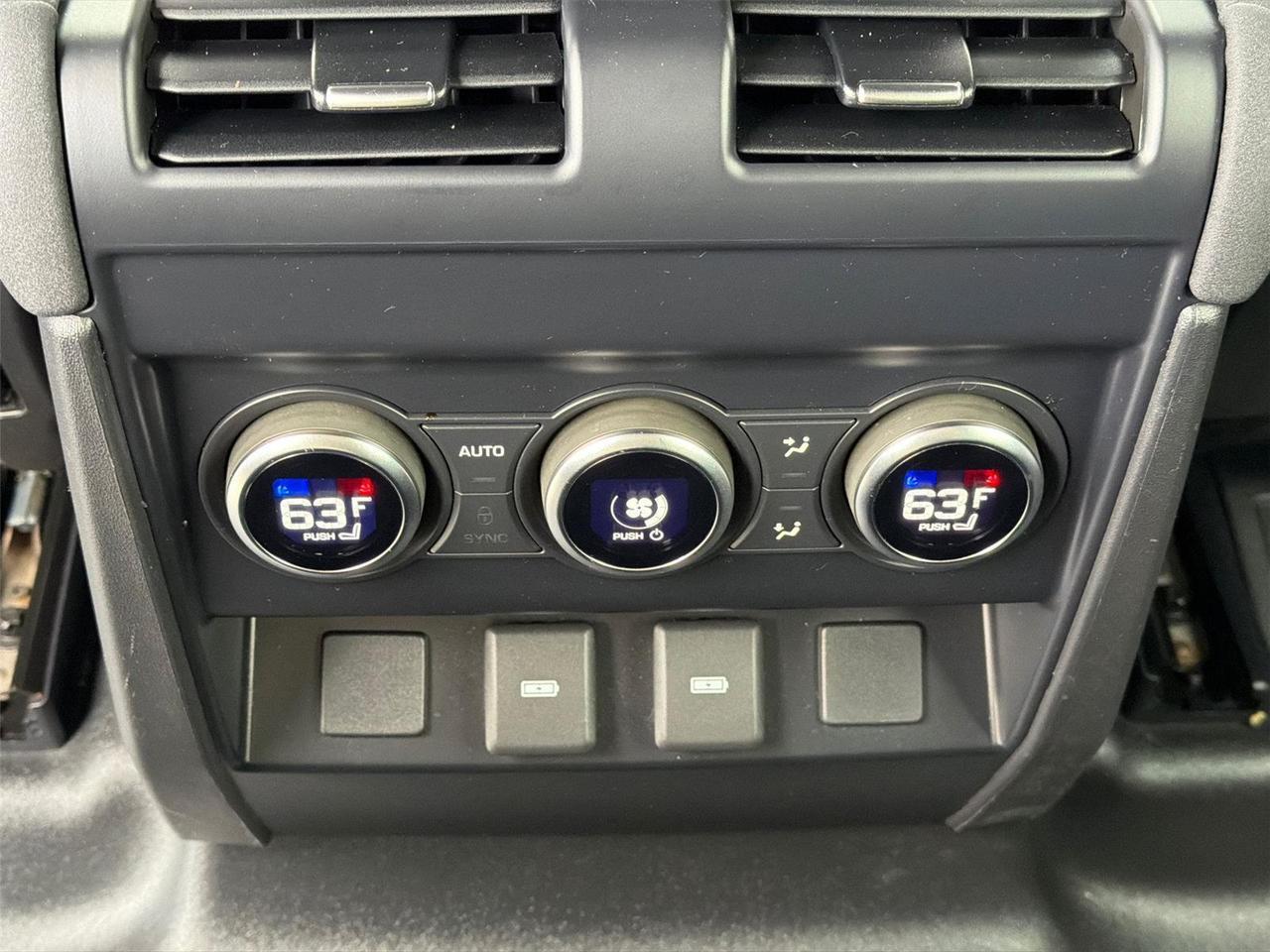 2023 Land Rover Defender SE Hagerstown MD