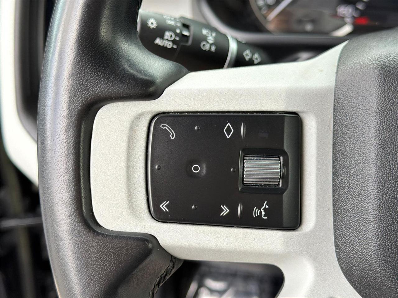 2023 Land Rover Defender SE Hagerstown MD