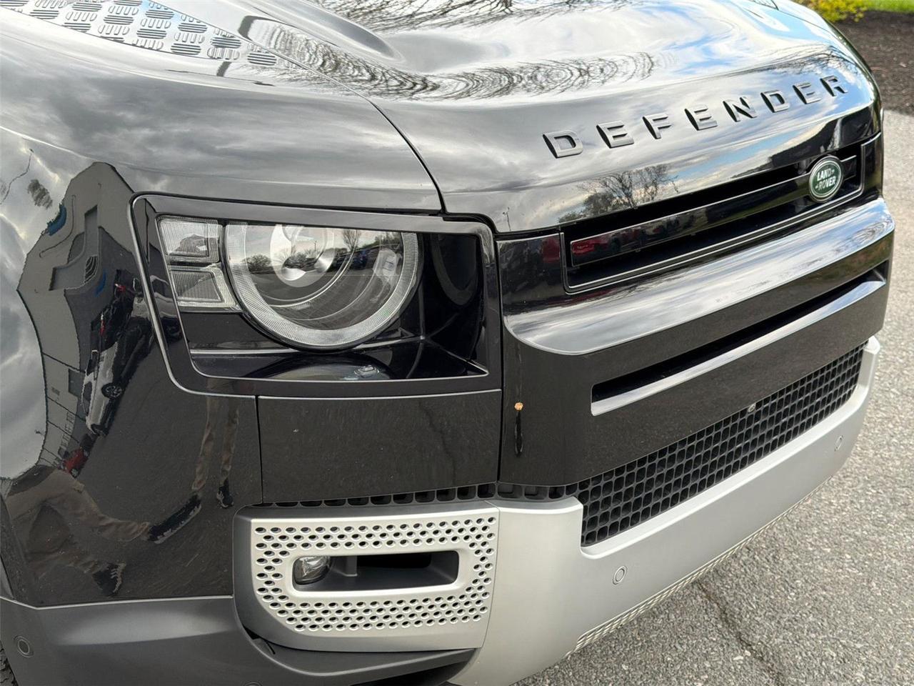 2023 Land Rover Defender SE Hagerstown MD