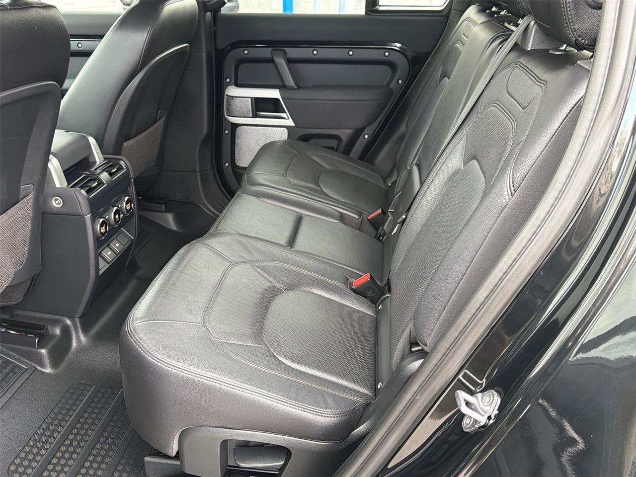 2023 Land Rover Defender SE Hagerstown MD