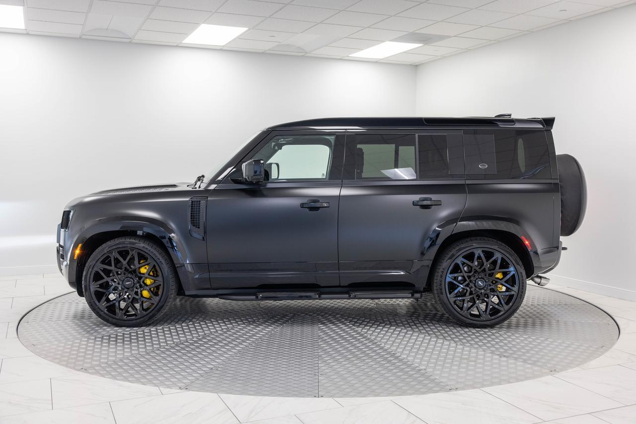 2023 Land Rover Defender V8