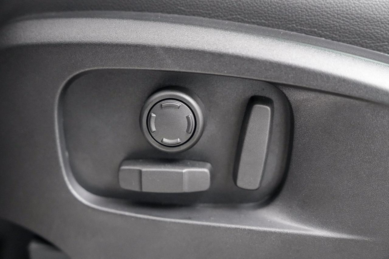 2023 Land Rover Defender X-Dynamic SE Newport Beach CA