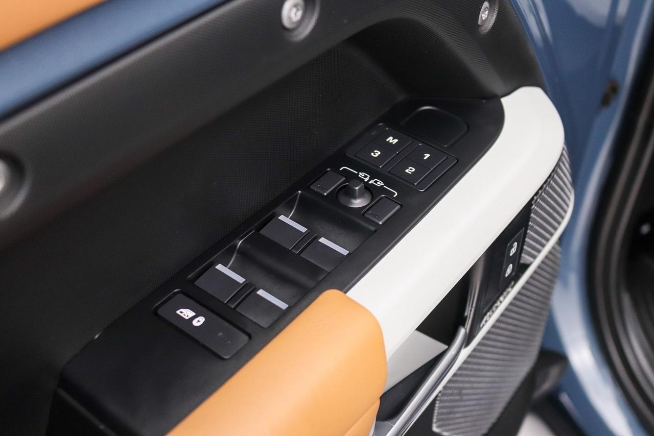 2023 Land Rover Defender X-Dynamic SE Newport Beach CA