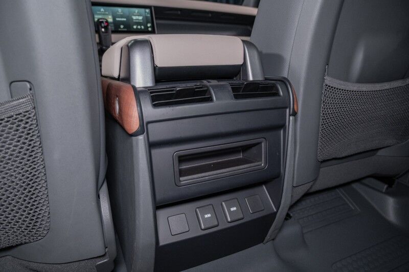 2023 Land Rover Defender X-Dynamic SE SUV Scottsdale AZ