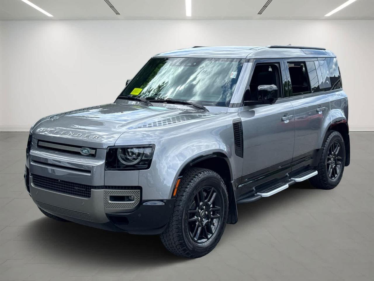 2023 Land Rover Defender X-Dynamic SE