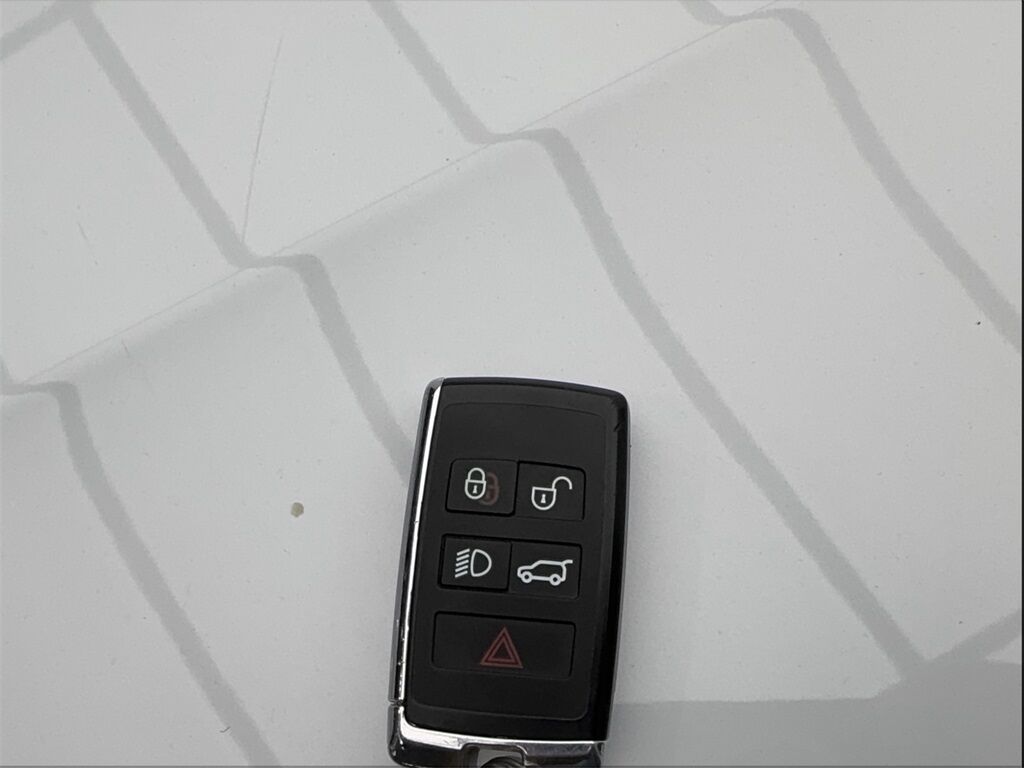 2023 Land Rover Discovery HSE R-Dynamic NAV,CAM,PANO,BLIND SPOT,22&quot; WLS,3RD Plano TX