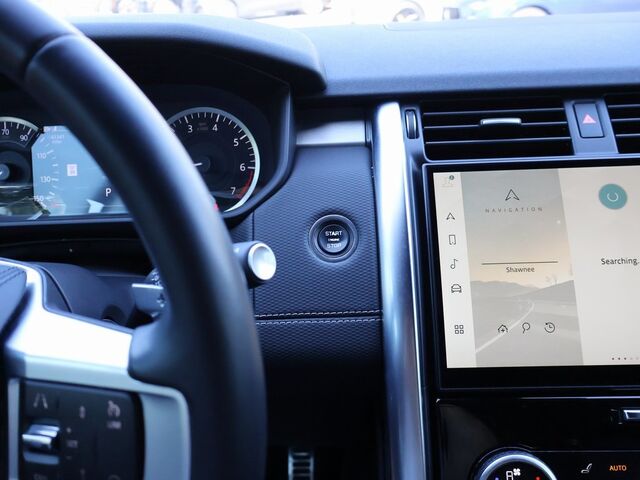 2023 Land Rover Discovery HSE R-Dynamic Oshkosh WI
