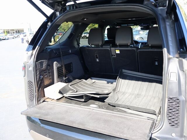 2023 Land Rover Discovery HSE R-Dynamic Oshkosh WI