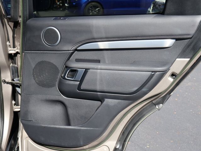 2023 Land Rover Discovery HSE R-Dynamic Oshkosh WI