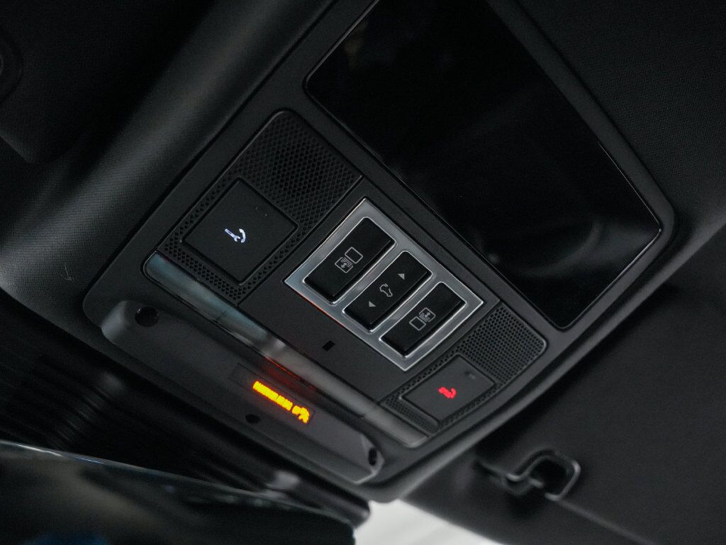 2023 Land Rover Discovery HSE R-Dynamic Tigard OR