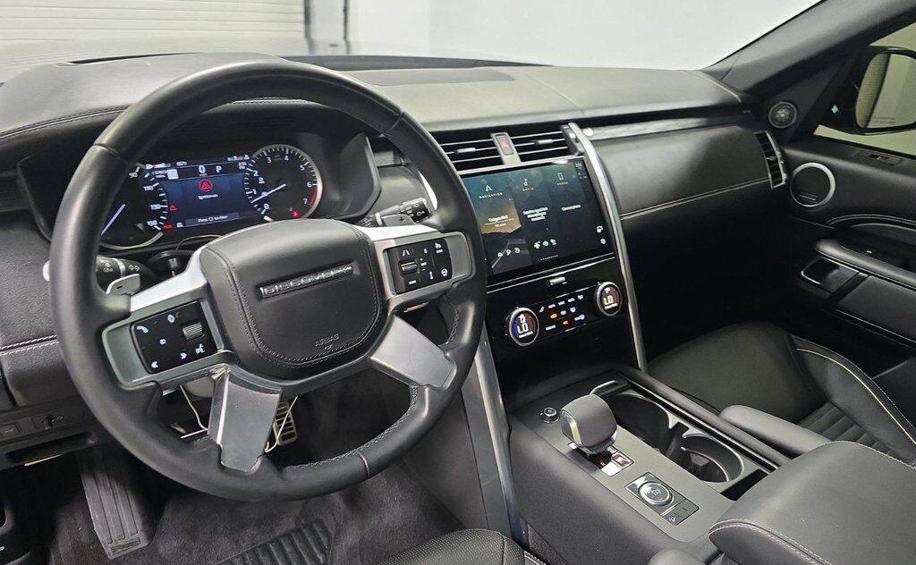 2023 Land Rover Discovery HSE R-Dynamic Tigard OR