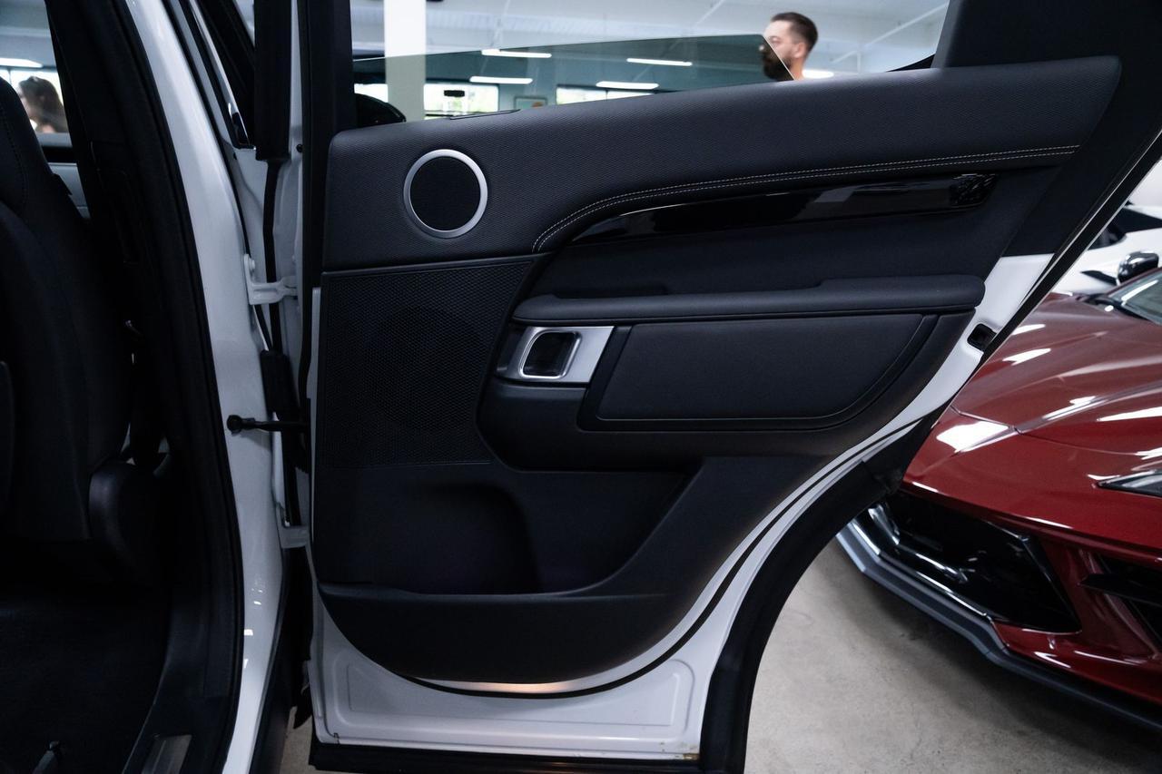 2023 Land Rover Discovery HSE R-Dynamic Ventilated Seats Meridian Sound Portland OR