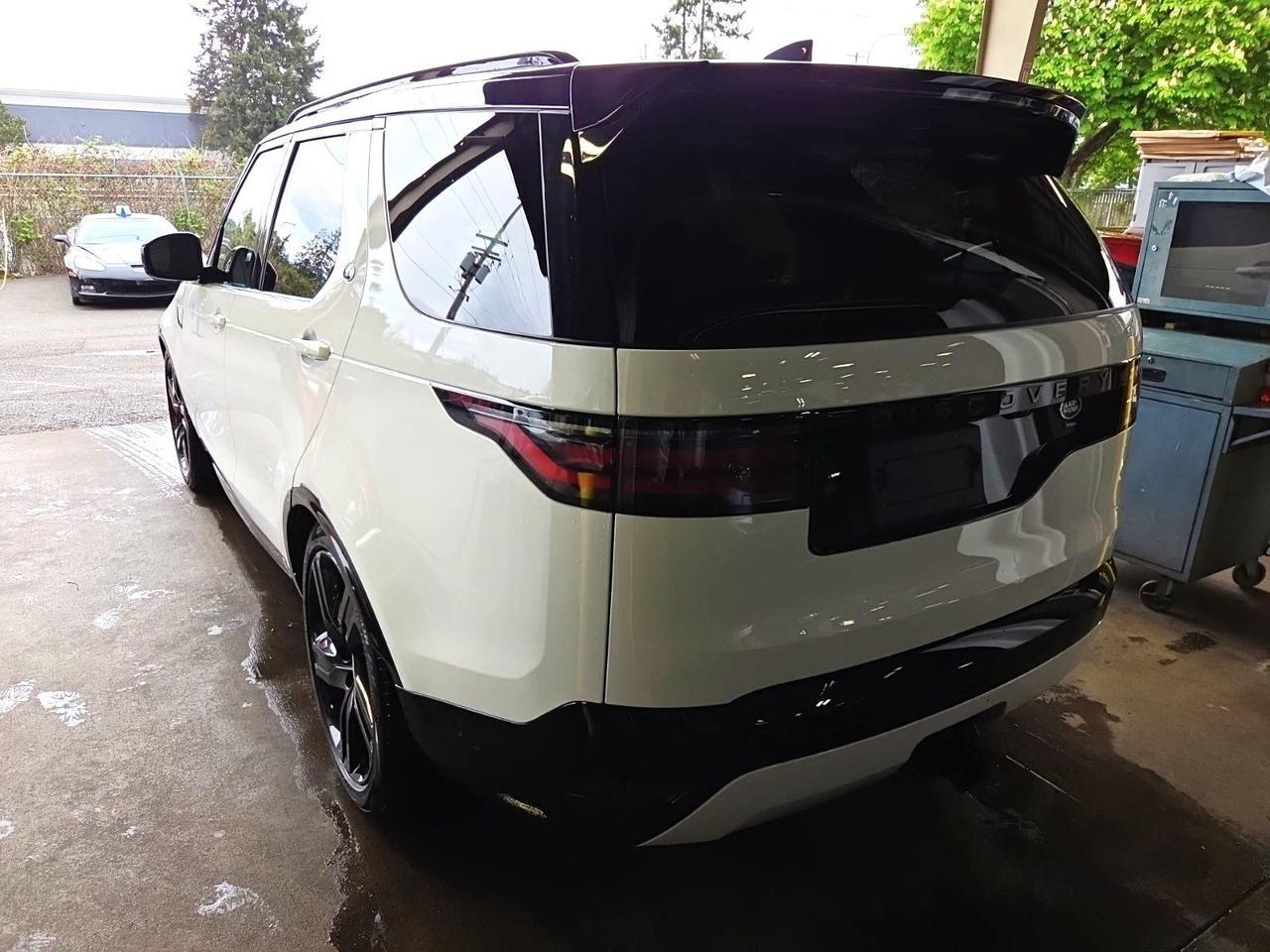 2023 Land Rover Discovery HSE R-Dynamic Ventilated Seats Meridian Sound Portland OR