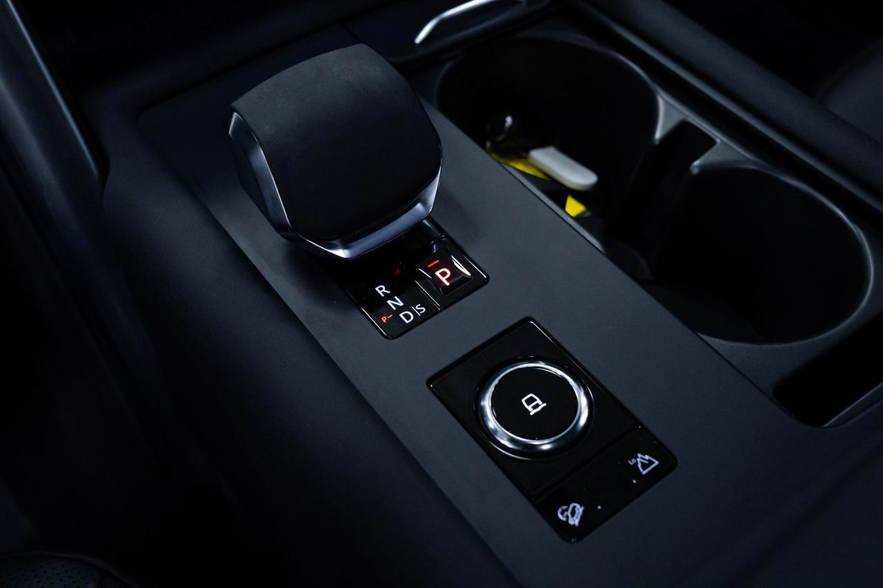 2023 Land Rover Discovery HSE R-Dynamic Ventilated Seats Meridian Sound Portland OR