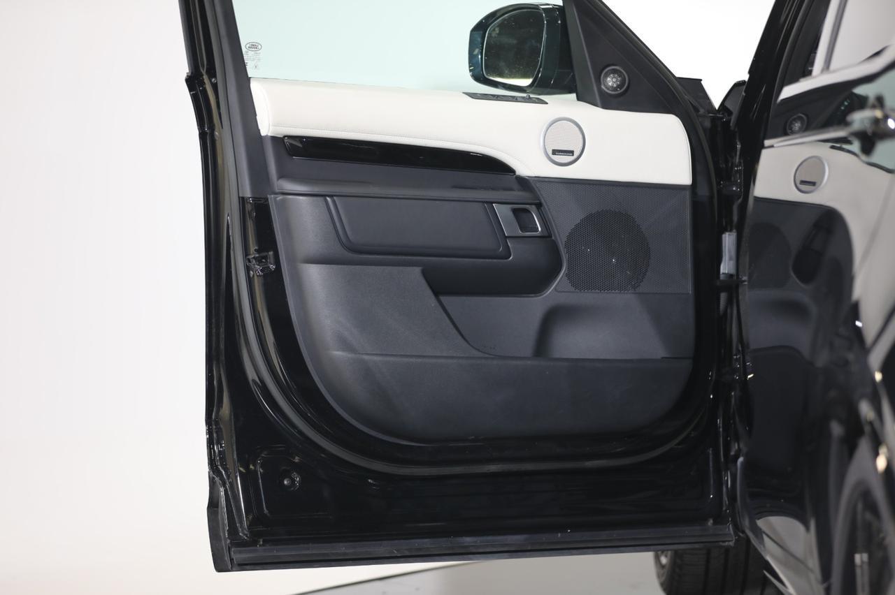 2023 Land Rover Discovery Metropolitan Edition Franklin TN