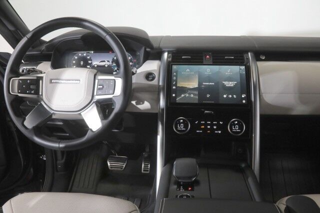 2023 Land Rover Discovery Metropolitan Edition Franklin TN