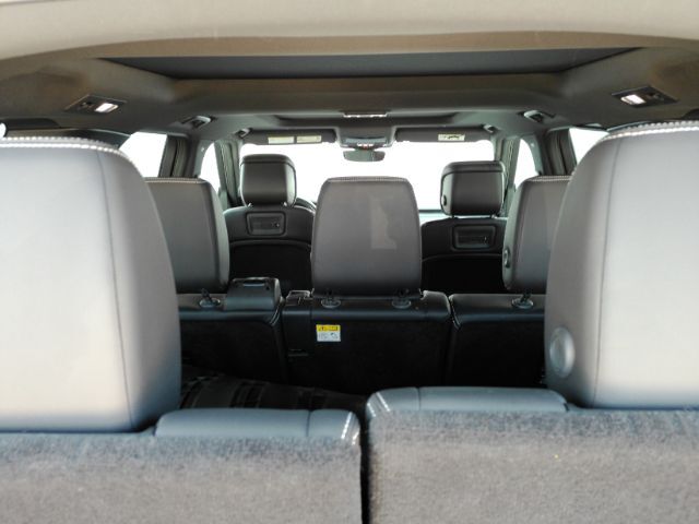 2023 Land Rover Discovery P300 S Plano TX