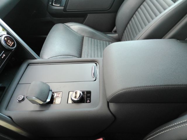 2023 Land Rover Discovery P300 S Plano TX
