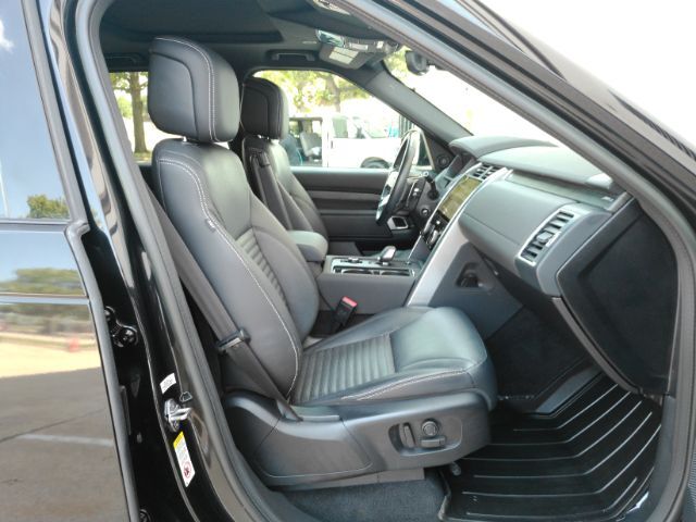 2023 Land Rover Discovery P300 S Plano TX