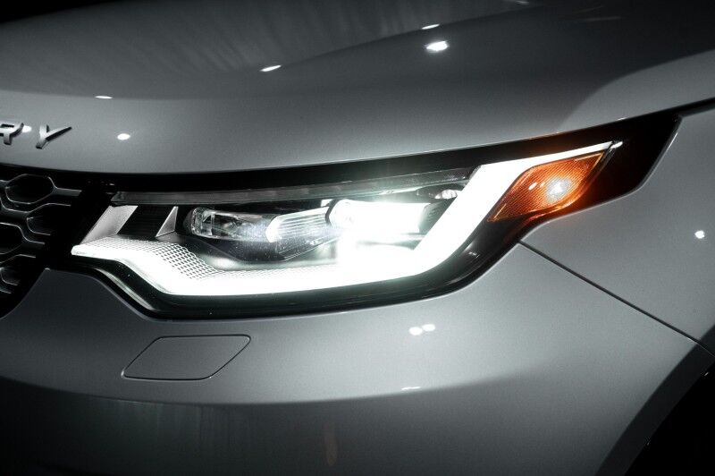 2023 Land Rover Discovery P360 Metropolitan Edition Discovery SUV Peoria AZ