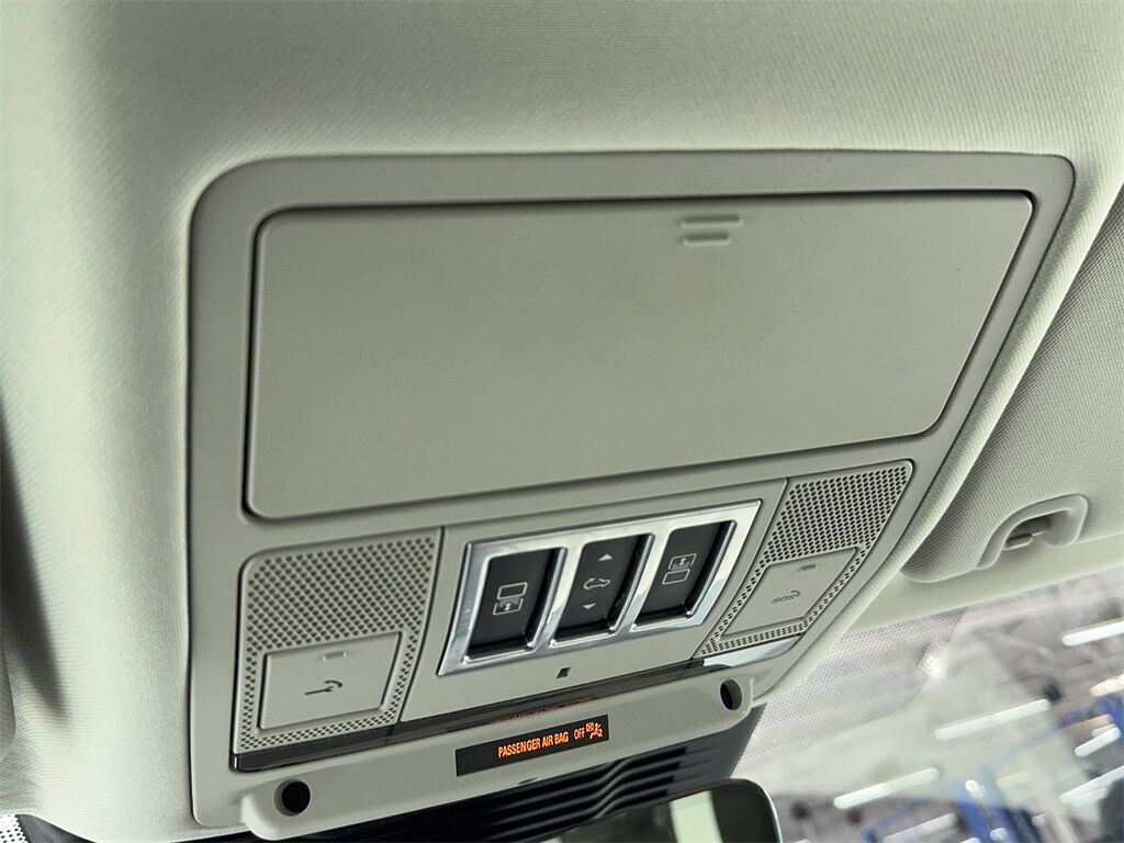 2023 Land Rover Discovery S NAV,CAM,PANO,HTD STS,BLIND SPOT,3RD ROW Plano TX