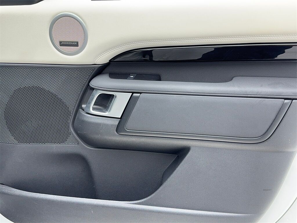 2023 Land Rover Discovery S NAV,CAM,PANO,HTD STS,BLIND SPOT,3RD ROW Plano TX