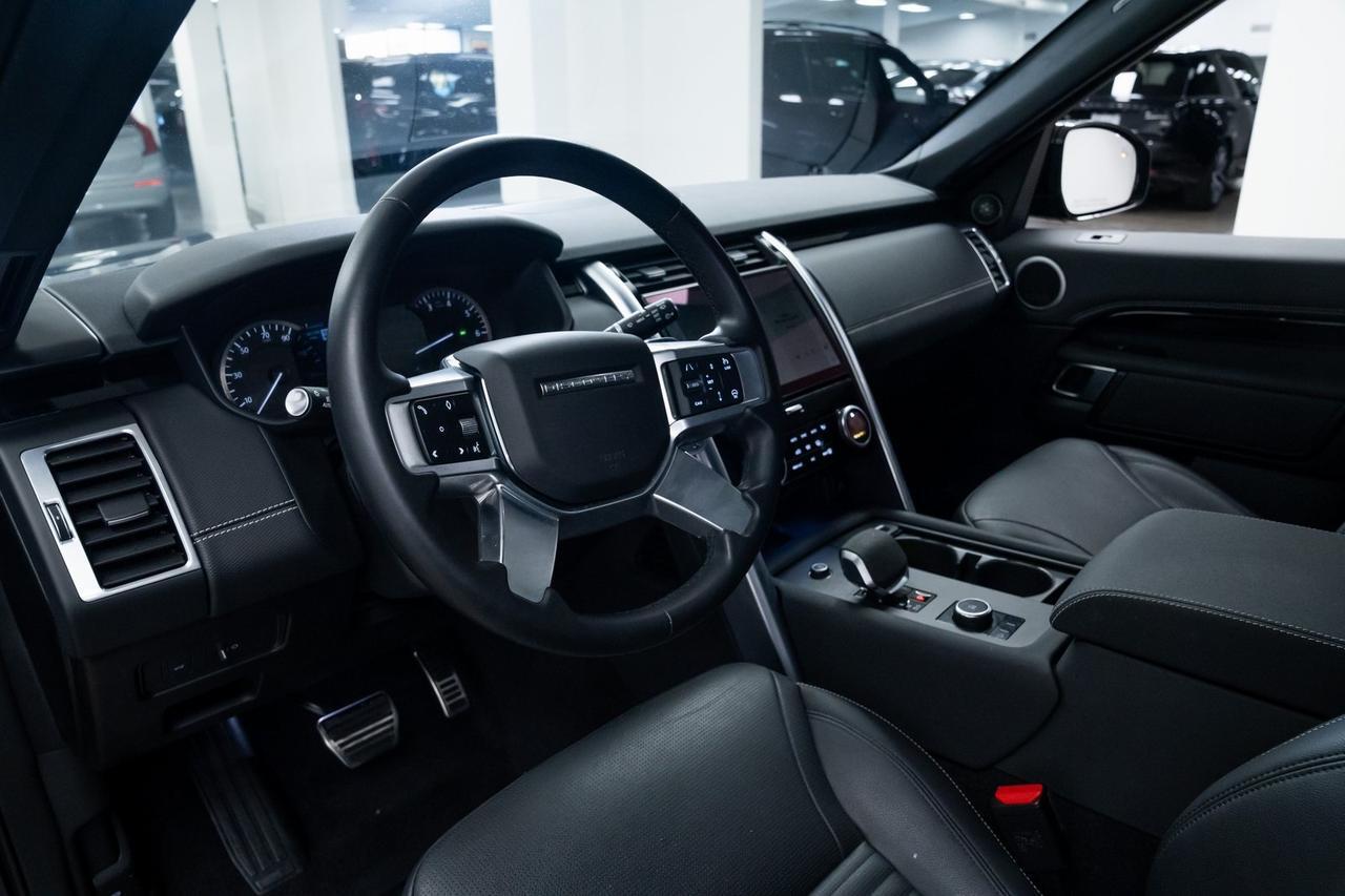 2023 Land Rover Discovery S R-Dynamic 1 Owner Heated Seats Cold Climate Pack Portland OR