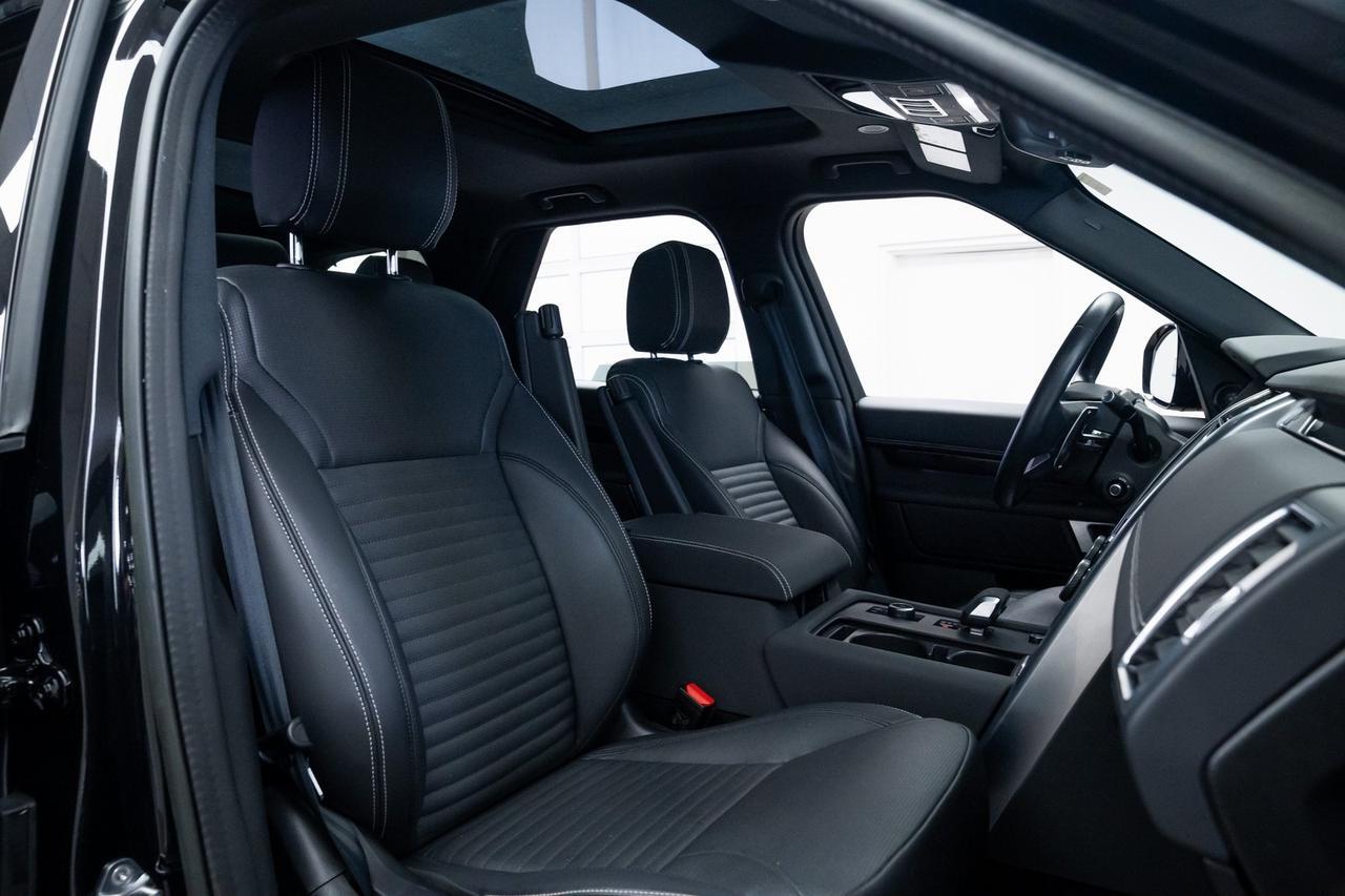 2023 Land Rover Discovery S R-Dynamic 1 Owner Heated Seats Cold Climate Pack Portland OR