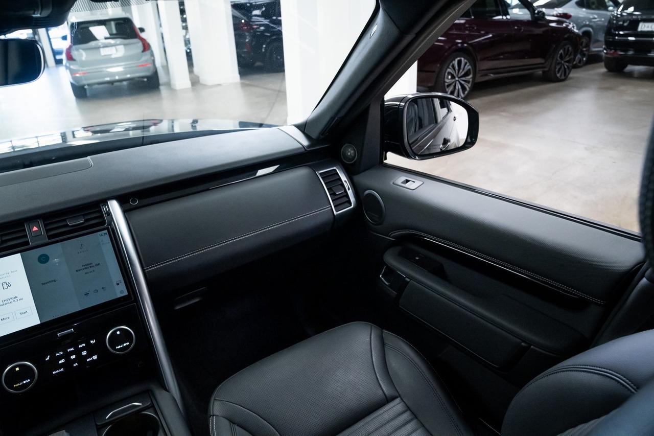 2023 Land Rover Discovery S R-Dynamic 1 Owner Heated Seats Cold Climate Pack Portland OR