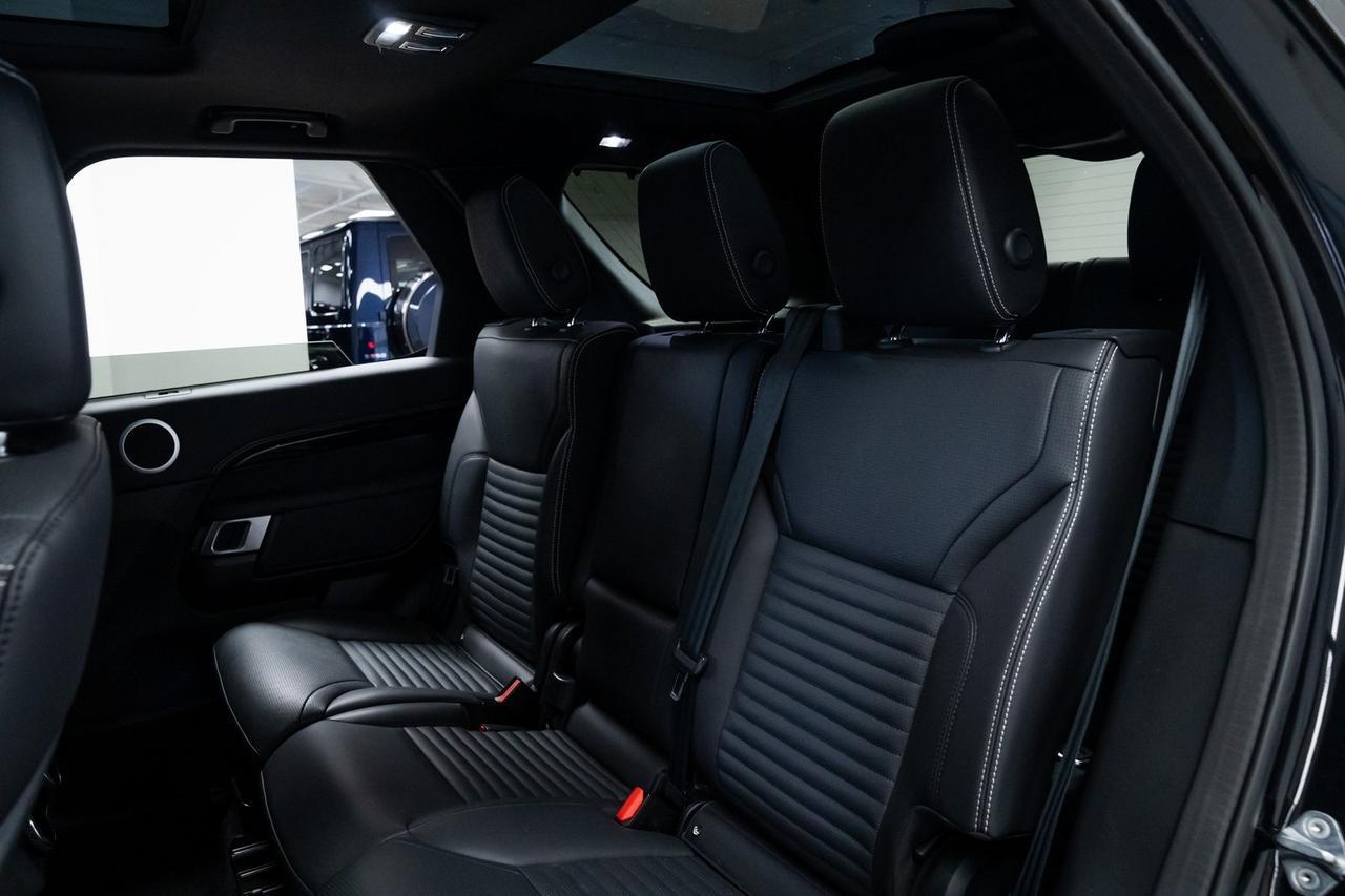 2023 Land Rover Discovery S R-Dynamic 1 Owner Heated Seats Cold Climate Pack Portland OR