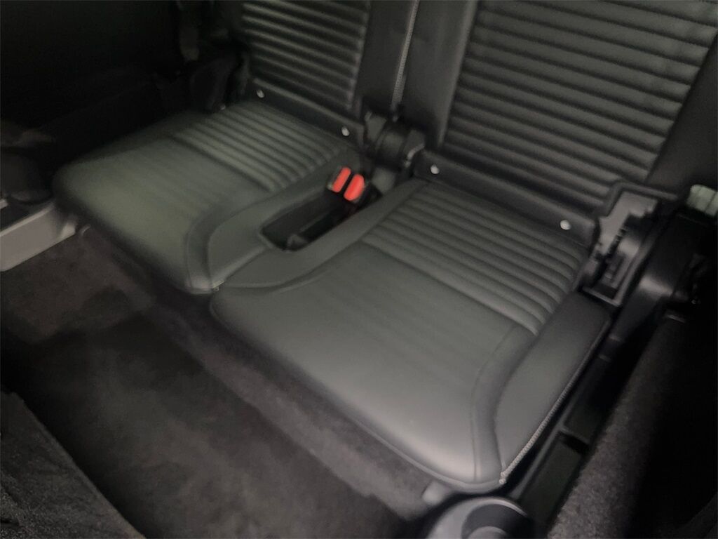 2023 Land Rover Discovery S R-Dynamic NAV,CAM,PANO,HTD STS,BLIND SPOT,3RD RO Irving TX