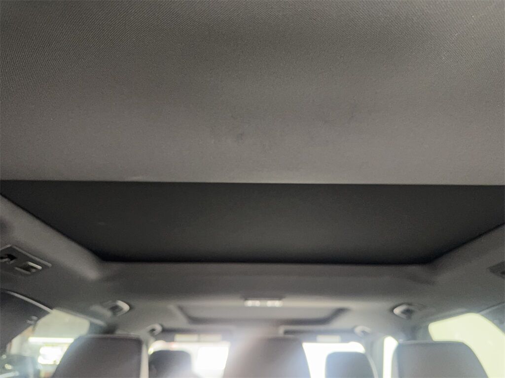 2023 Land Rover Discovery S R-Dynamic NAV,CAM,PANO,HTD STS,BLIND SPOT,3RD RO Irving TX