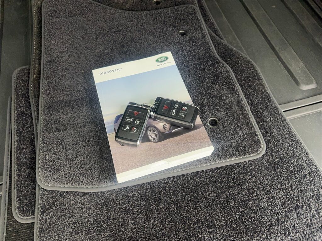 2023 Land Rover Discovery S R-Dynamic NAV,CAM,PANO,HTD STS,BLIND SPOT,3RD RO Irving TX