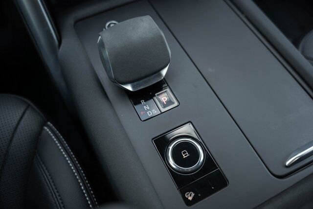 2023 Land Rover Discovery S R-Dynamic Paramus NJ