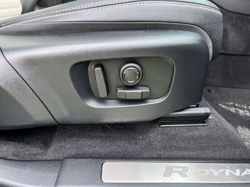 2023 Land Rover Discovery Sport S R-Dynamic Wilmington NC