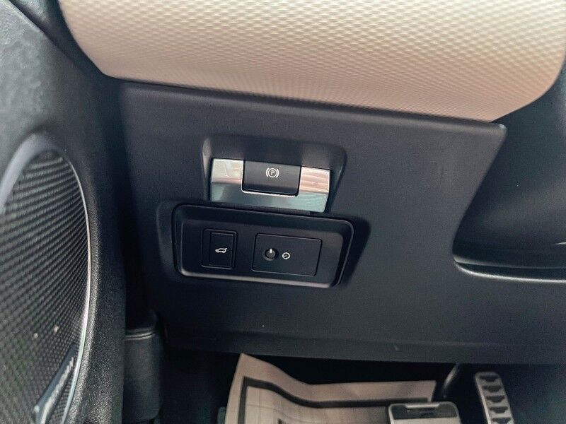2023 Land Rover Discovery Sport S R-Dynamic Wilmington NC