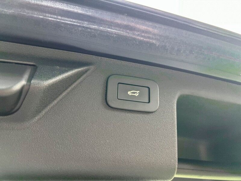 2023 Land Rover Discovery Sport S R-Dynamic Wilmington NC
