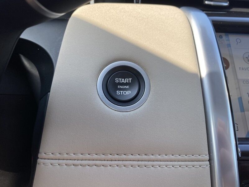 2023 Land Rover Discovery Sport SE Bristol  PA